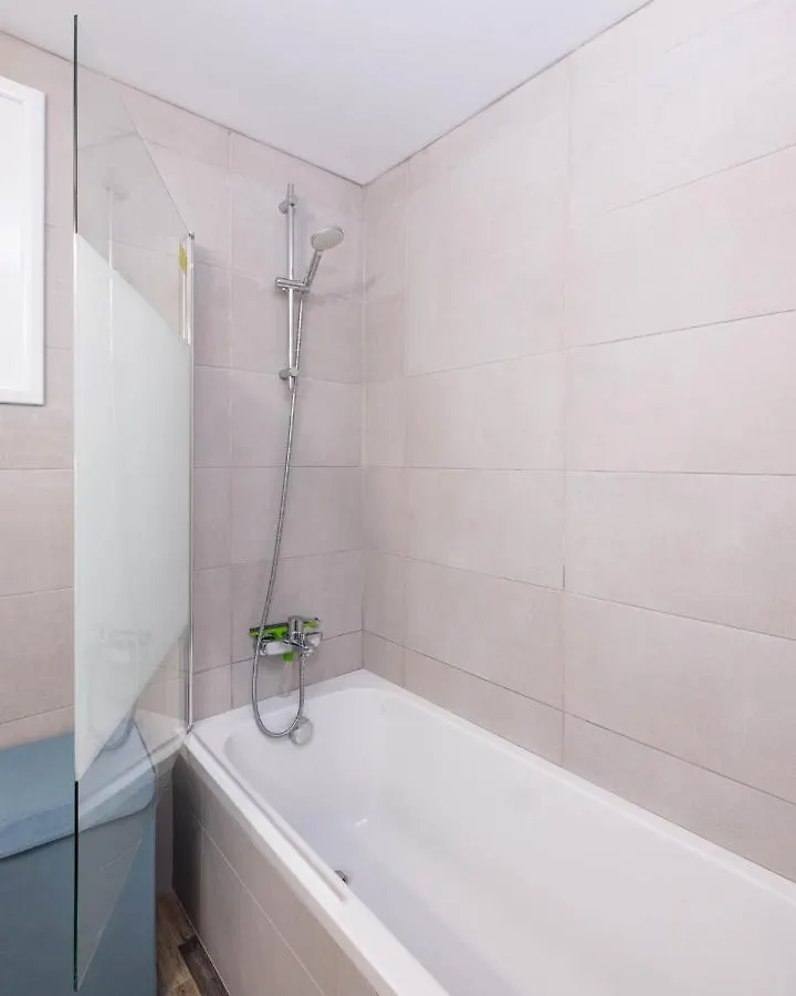 Happy Stay Apartment - Halefka Court Larnaca
